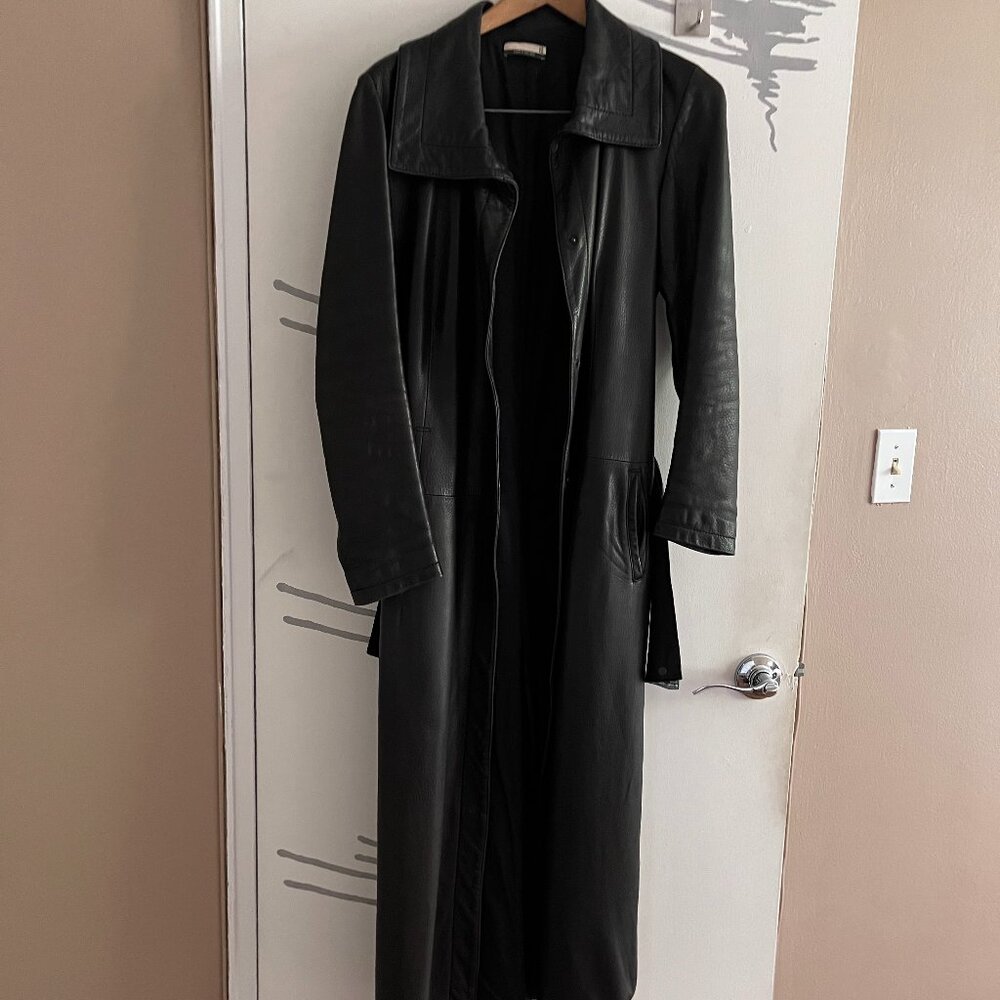 Vintage Leather coat - warm and sexy with amazing details